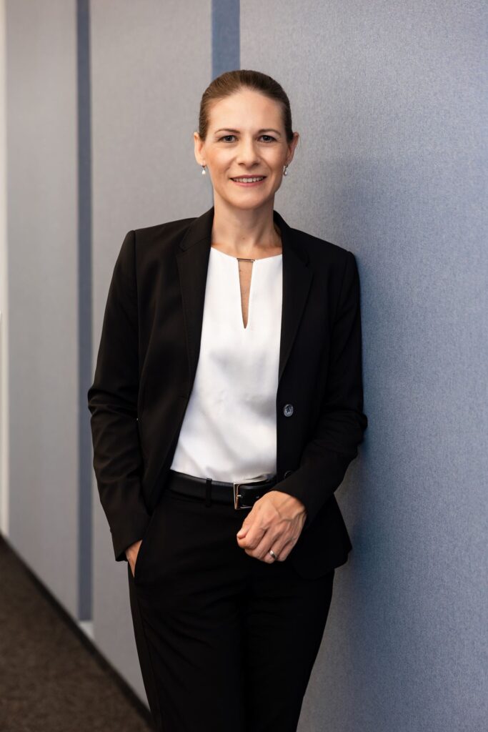 Portrait von Notarin Both